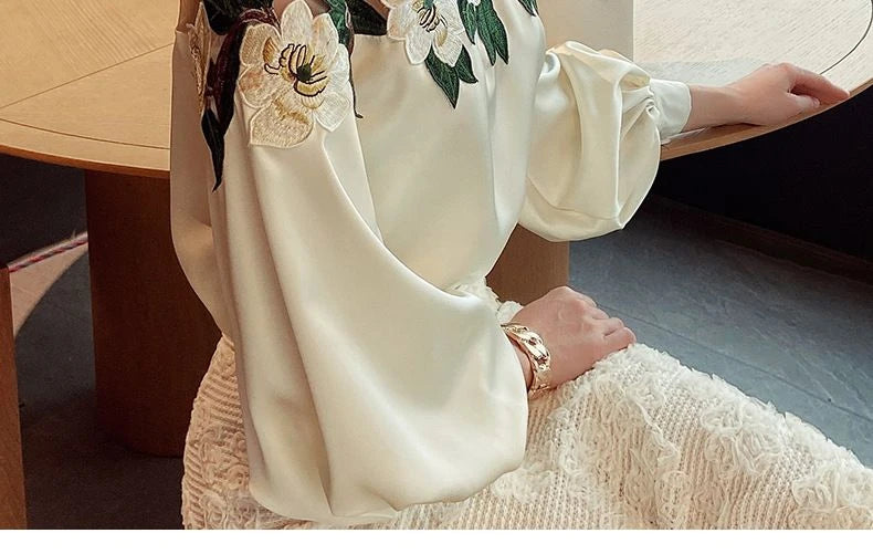 Summer Women Long Sleeve Off Shoulder Mesh Spliced Satin Embroidered Shirt Women Tops Shirts for Women Blusa Chifon Blouse C270