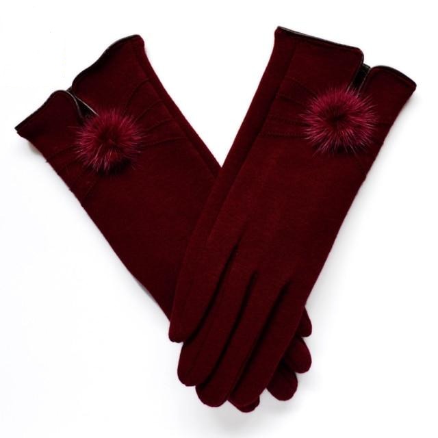 Women Mink ball Wool Gloves Fashion Design Winter Gloves Trendy Elegant Soft Mittens Gloves