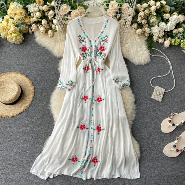 Women's Dress Travel Long Dress Retro Ethnic Style Embroidered V-neck