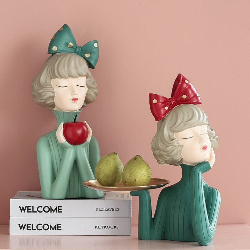 Modern Girl Resin Art Statue Gift Fashion Style Sculpture ornaments Table top figurines