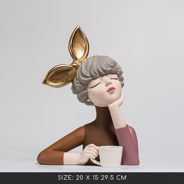 Modern Girl Resin Art Statue Gift Fashion Style Sculpture ornaments Table top figurines