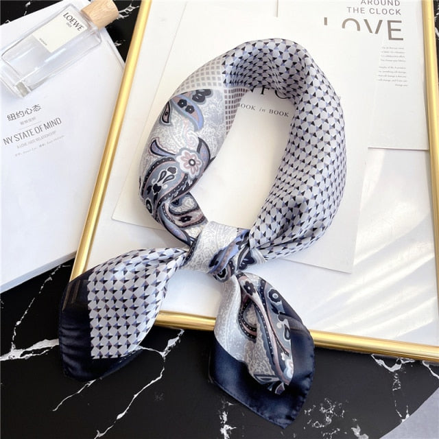 Bufanda cuadrada con estampado de cadena para mujer, pañuelo de seda con sensación de pelo, Foulard, pañuelo de oficina,